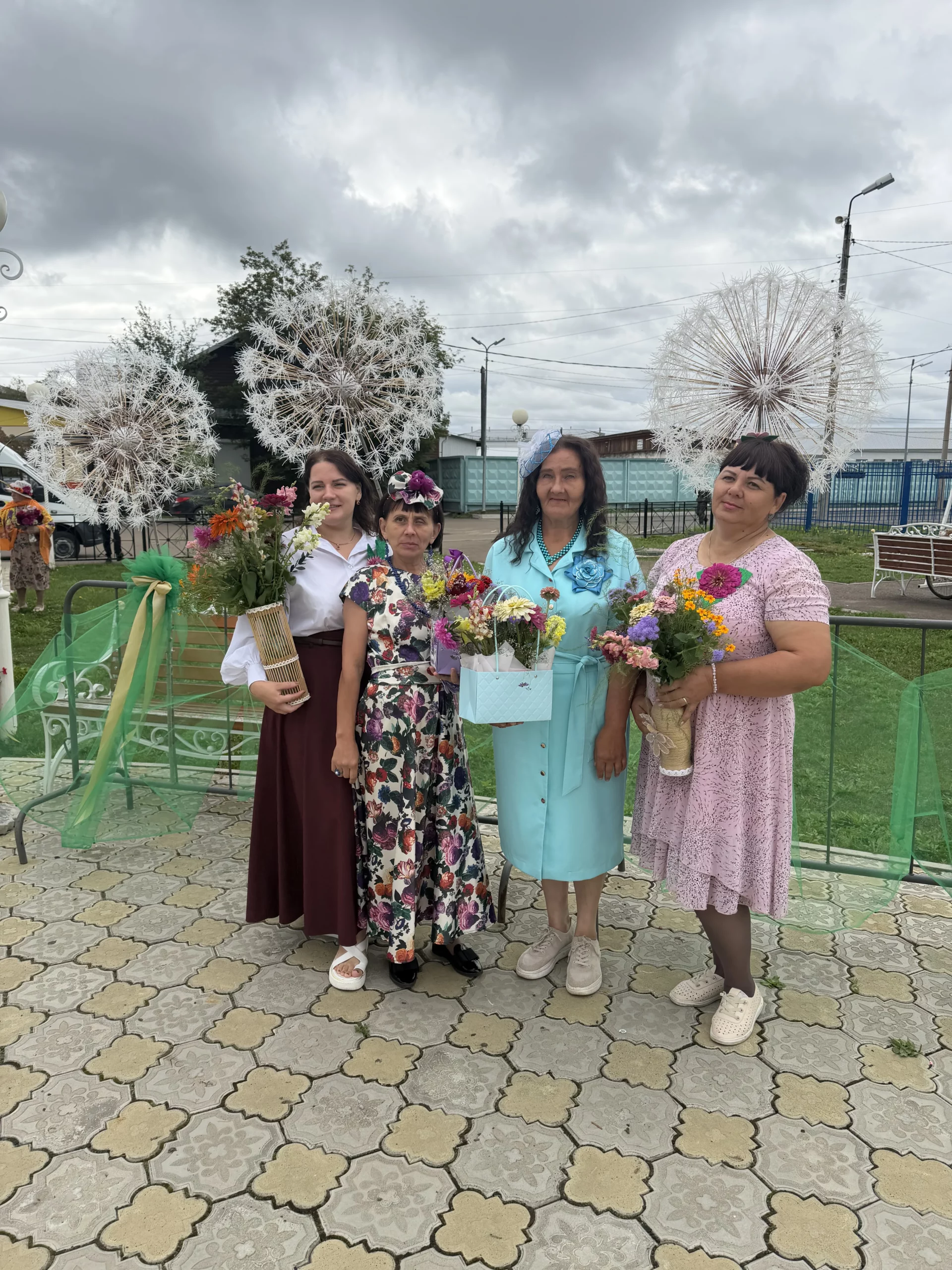 «Флористическое дефиле»: праздник цвета, музыки и добрых пожеланий в Чунском округе
